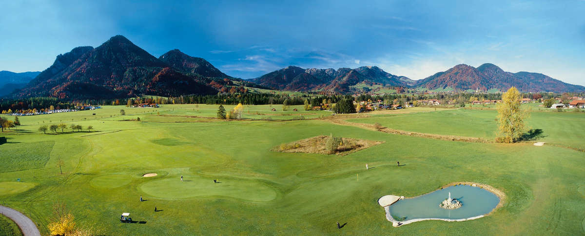 Wunderschöner Blick auf die Berge. (Quelle: GC Ruhpolding)