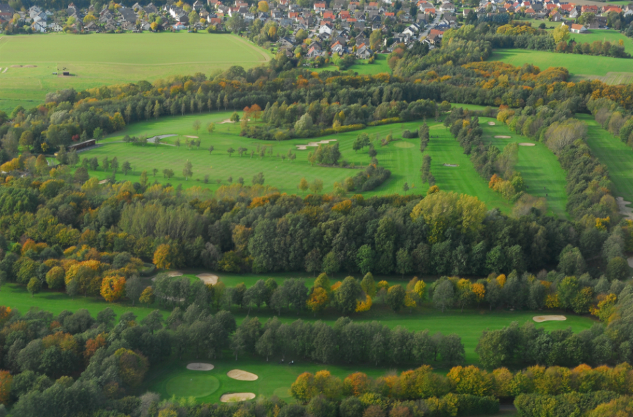 Die Anlage des GC Ravensberger Land von oben. (Foto: GC Ravensberger Land)
