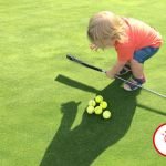 Auch für kleinere Kinder bieten Übungsanlagen in Golf Clubs viele Gelegenheiten. (Foto: Fabian Bünker)