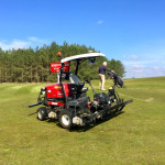 Kollege Maschine bei der Arbeit: Auf dem Golfkurs The Links Valley in Ermelo/Niederlande ist ein autonomer Fairway-Mäher im Einsatz. (Foto: MichaelF. Basche)