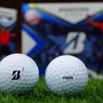 So sieht die Neuauflage des Bridgestone Tour B XS-"Tiger Woods" Balles aus (Foto: Bridgestone Golf)