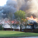 Großeinsatz der Feuerwehr auf der Golfanlage "Peiner Hof" im Landkreis Pinneberg. (Foto: Twitter TAG24 NEWS Hamburg)