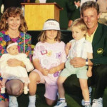Bernhard Langer, das Green Jacket und seine Familie. Das US Masters 1993. (Foto: Getty)