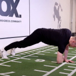 Simon Tholl, Sportwissenschaftler bei Daniel Philipp Personal Training, trainiert Deine Beweglichkeit im Lockdown. (Foto: Golf Post)