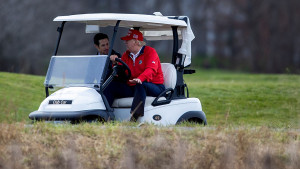 Während seiner Amtszeit verbrachte Donald Trump viele Stunden auf dem Golfplatz (Foto: Getty)