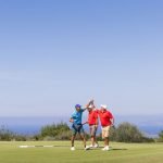 Blauer Himmel, fantastische Ausblicke und eine große Portion Spaß erwarten die Teilnehmer des Pro-Am Turnier an der Costa Navarino. (Quelle: Azalea Group)