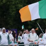 Shane Lowry hatte die Ehre die irische Fahne bei der Olympia-Eröffnung zu tragen. (Quelle: Getty)