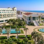 Der Blick auf das Hotel Las Arenas Balneario Resort 5* GL. (Foto: Hotel Las Arenas Balneario)