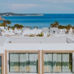 Das Nativo Hotel kombiniert Golf, Wellness und umweltfreundliches Design in einer entspannten Atmosphäre. (Foto: Nativo Hotel Ibiza)