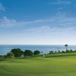 Eine Golf & Cruise-Reise mit der EUROPA und EUROPA 2 führt zu den schönsten Greens der Erde. (Foto: Hapag-Lloyd Cruises)