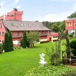 Im The Lakeside Burghotel Strausberg treffen Golf, Gourmetküche und Wellness aufeinander – ein Ort für eine Auszeit in idyllischer Umgebung. (Foto: The Lakeside Burghotel Strausberg)