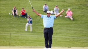 Ángel Cabrera feiert seinen Sieg bei der Senior PGA Championship 2025 (Foto: getty)