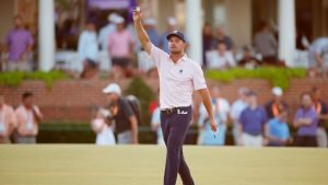 Bryson DeChambeau berichtet humorvoll über einen Tag im Leben eines ganz normalen Golfers. (Foto: Getty)