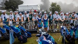 Die Evans Scholars Caddies bei der BMW Championship. (Foto: Western Golf Association)