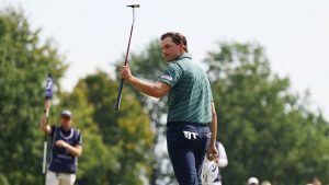 Rasmus Højgaard nach dem letzten Putt auf der zweiten Runde der DP World Tour in Kopenhagen. (Foto: Getty)
