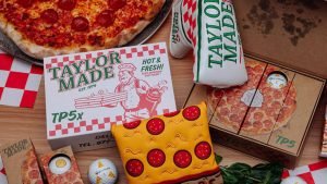 TaylorMade bringt die TP5 „Pizza Party“ Golfbälle mit Pizza-Design und passenden Headcovers auf den Markt. (Foto: TaylorMade)