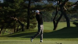 Nicolai Von Dellingshausen spielt sich mit einer 68 am Freitag nach Open bei der Genesis Championship der DP World Tour (Foto: Getty)