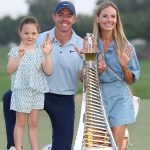 Rory nach seinem Triumph beim Race to Dubai mit seiner Familie. Hier kommt die Back Nine (Foto: Getty)